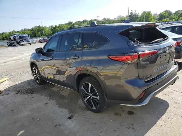5TDJZRBH2NS197470 2022 TOYOTA HIGHLANDER - Image 2
