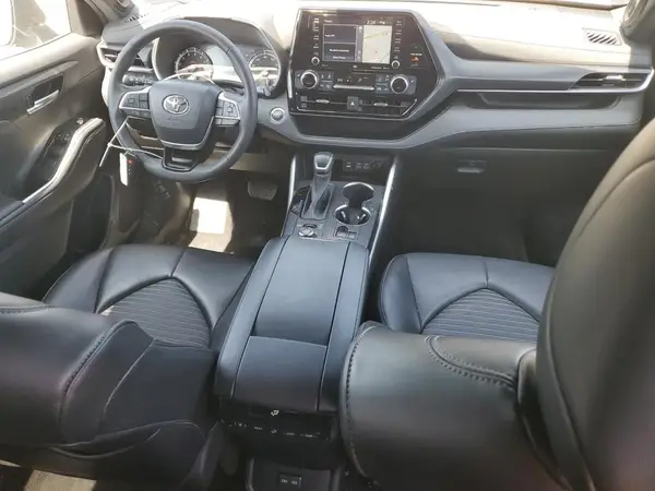 5TDJZRBH2NS208242 2022 TOYOTA HIGHLANDER - Image 8
