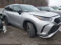 5TDJZRBH2NS211528 2022 TOYOTA HIGHLANDER