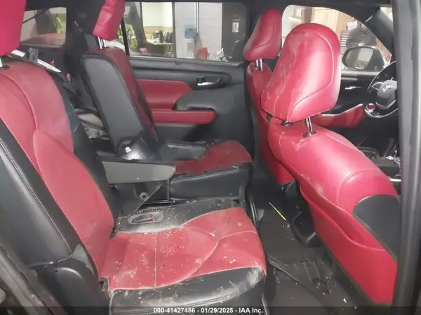 5TDJZRBH2NS217359 2022 TOYOTA HIGHLANDER - Image 8