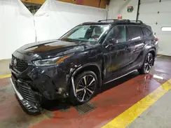5TDJZRBH2NS219239 2022 TOYOTA HIGHLANDER