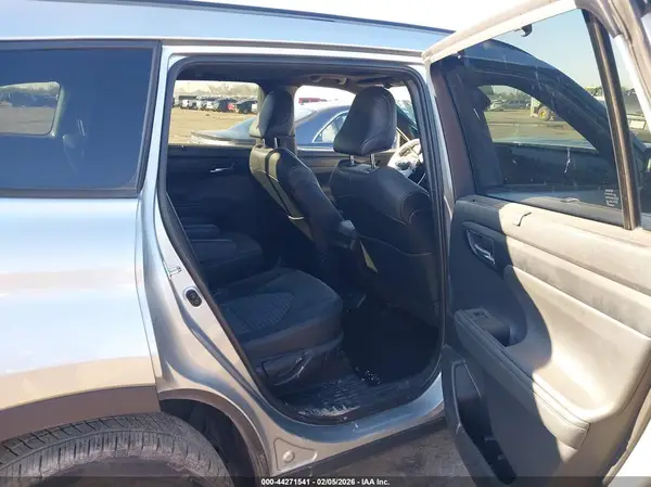 5TDJZRBH3MS143660 2021 TOYOTA HIGHLANDER - Image 8