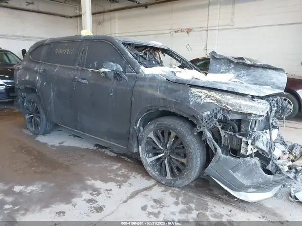 5TDJZRBH4MS061131 2021 TOYOTA HIGHLANDER - Image 1