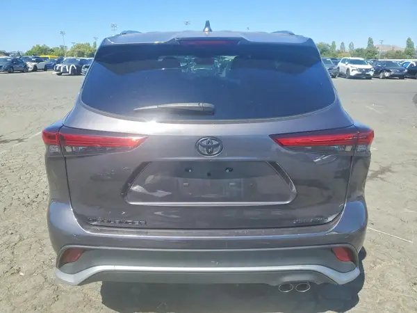 2021 TOYOTA HIGHLANDER auction photo 6