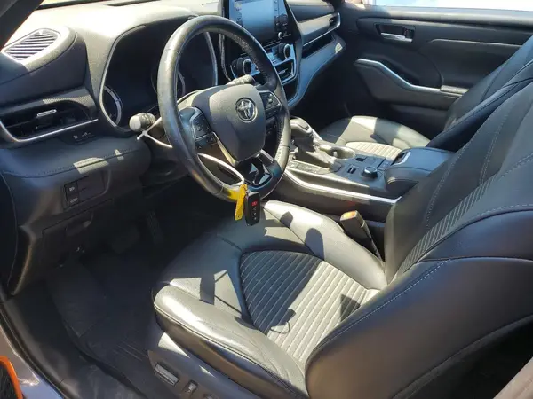 2021 TOYOTA HIGHLANDER auction photo 7