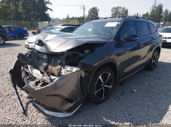 5TDJZRBH4NS173381 2022 TOYOTA HIGHLANDER - Image 2