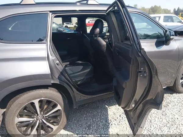 5TDJZRBH4NS173381 2022 TOYOTA HIGHLANDER - Image 8