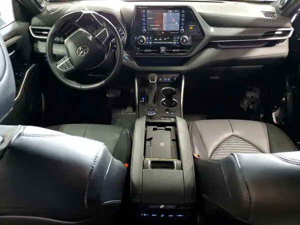 5TDJZRBH5NS187158 2022 TOYOTA HIGHLANDER - Image 8