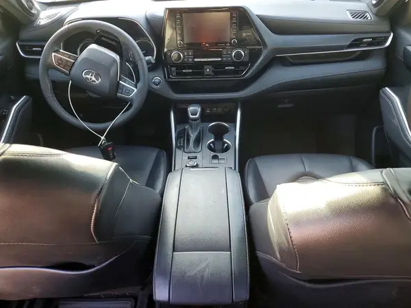 5TDJZRBH5NS203455 2022 TOYOTA HIGHLANDER - Image 8