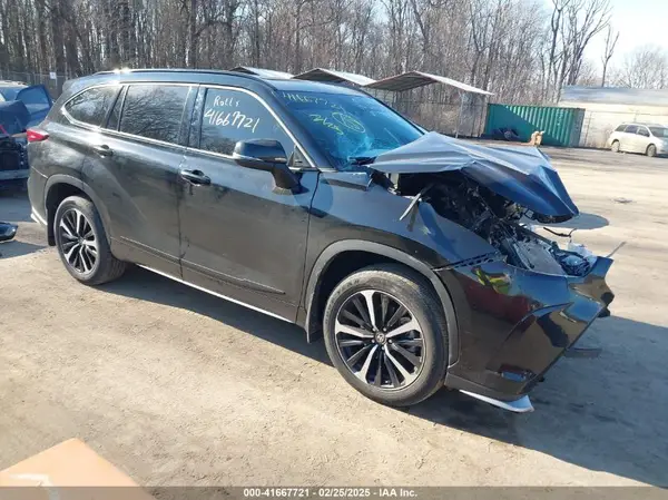 5TDJZRBH5NS207358 2022 TOYOTA HIGHLANDER - Image 1