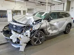 5TDJZRBH5NS219221 2022 TOYOTA HIGHLANDER