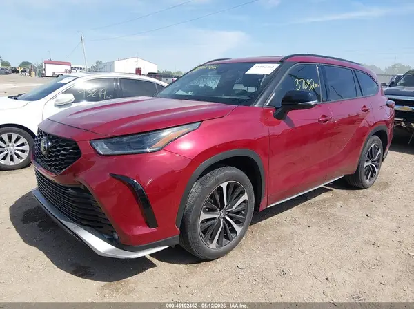 5TDJZRBH6NS185371 2022 TOYOTA HIGHLANDER - Image 2