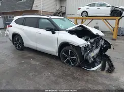 5TDJZRBH7MS119880 2021 TOYOTA HIGHLANDER