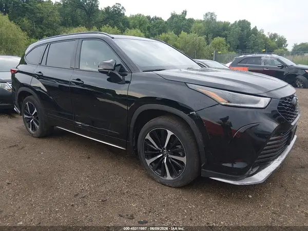5TDJZRBH7MS125937 2021 TOYOTA HIGHLANDER - Image 1
