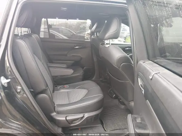 5TDJZRBH7MS125937 2021 TOYOTA HIGHLANDER - Image 8