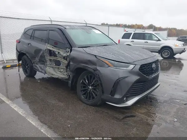 5TDJZRBH7MS127123 2021 TOYOTA HIGHLANDER - Image 1