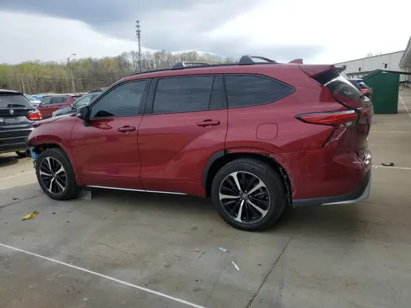 5TDJZRBH8MS146280 2021 TOYOTA HIGHLANDER - Image 2