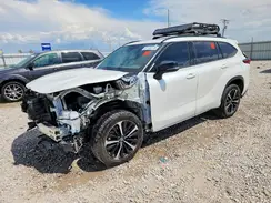 5TDJZRBH9MS083075 2021 TOYOTA HIGHLANDER