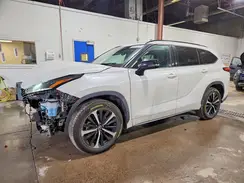 5TDJZRBH9MS099647 2021 TOYOTA HIGHLANDER