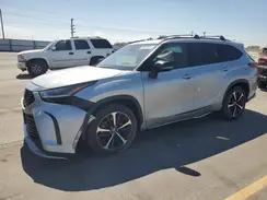 5TDJZRBH9NS169844 2022 TOYOTA HIGHLANDER