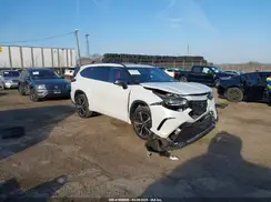 5TDJZRBH9NS184490 2022 TOYOTA HIGHLANDER