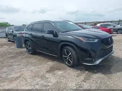5TDJZRBH9NS207699 2022 TOYOTA HIGHLANDER
