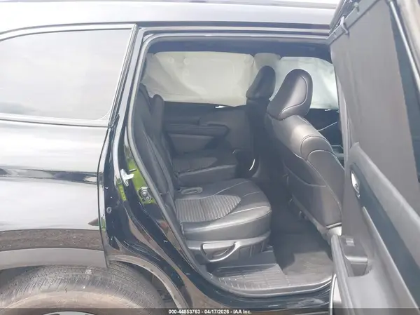 5TDJZRBH9NS207699 2022 TOYOTA HIGHLANDER - Image 8