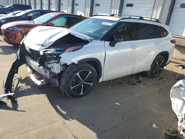 5TDJZRBHXMS076538 2021 TOYOTA HIGHLANDER - Image 1