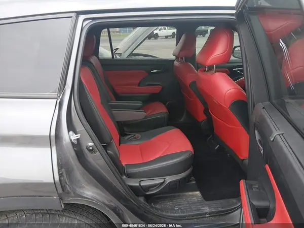 5TDJZRBHXMS108095 2021 TOYOTA HIGHLANDER - Image 8