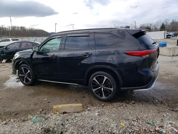 5TDJZRBHXMS157765 2021 TOYOTA HIGHLANDER - Image 2
