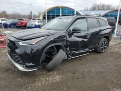 5TDJZRBHXNS249170 2022 TOYOTA HIGHLANDER