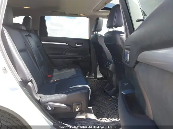 5TDJZRFH0HS361927 2017 TOYOTA HIGHLANDER - Image 8