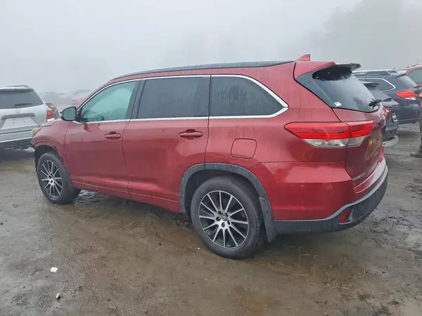5TDJZRFH0HS366464 2017 TOYOTA HIGHLANDER - Image 2