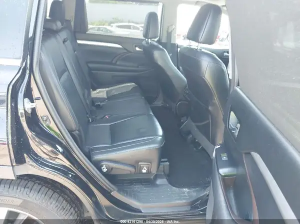 5TDJZRFH0HS370238 2017 TOYOTA HIGHLANDER - Image 8