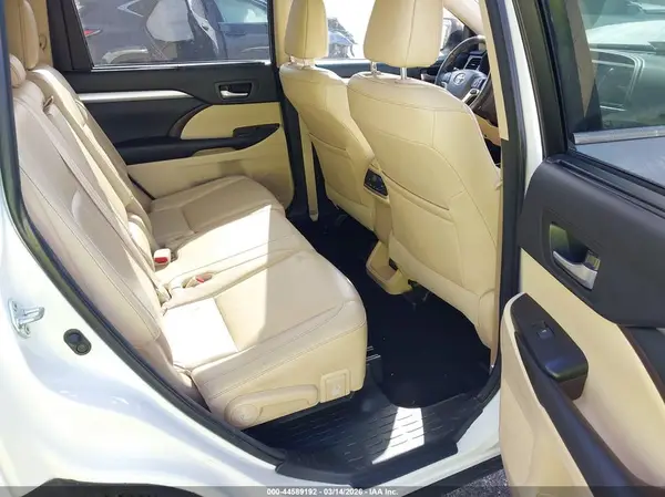 5TDJZRFH0HS378534 2017 TOYOTA HIGHLANDER - Image 8