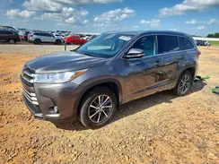 5TDJZRFH0HS385435 2017 TOYOTA HIGHLANDER