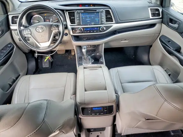 5TDJZRFH0HS399593 2017 TOYOTA HIGHLANDER - Image 8