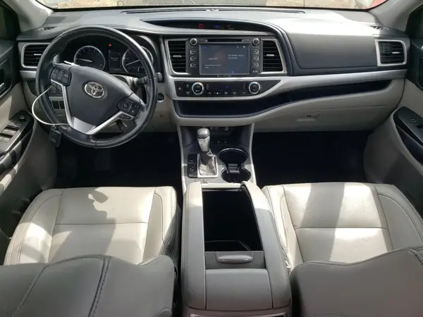 5TDJZRFH0HS403173 2017 TOYOTA HIGHLANDER - Image 8