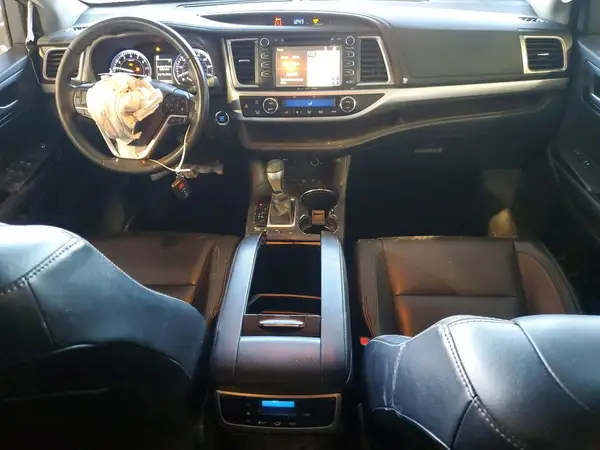 5TDJZRFH0HS403481 2017 TOYOTA HIGHLANDER - Image 8