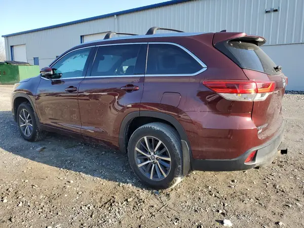 5TDJZRFH0HS407966 2017 TOYOTA HIGHLANDER - Image 2