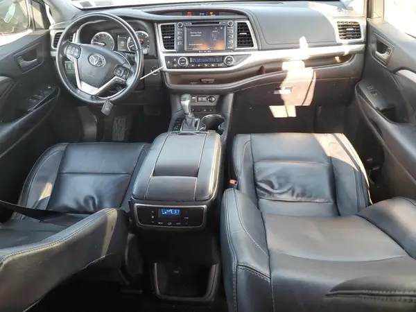 5TDJZRFH0HS407966 2017 TOYOTA HIGHLANDER - Image 8