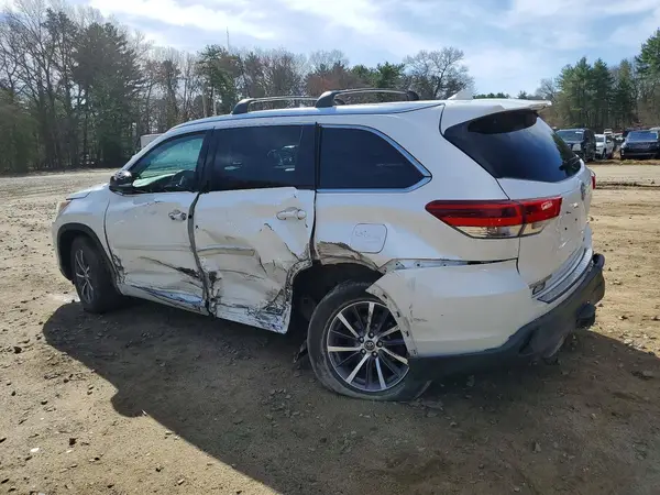 5TDJZRFH0HS416506 2017 TOYOTA HIGHLANDER - Image 2