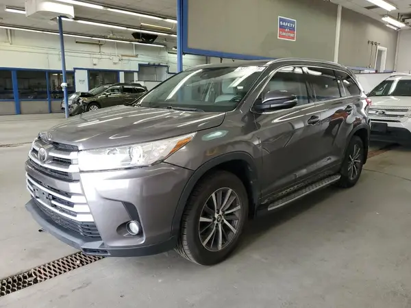5TDJZRFH0HS427473 2017 TOYOTA HIGHLANDER - Image 1