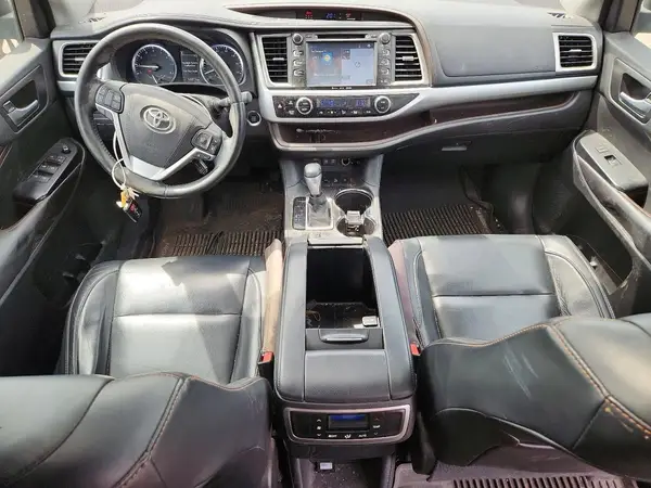 5TDJZRFH0HS434794 2017 TOYOTA HIGHLANDER - Image 8