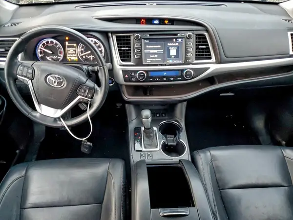 5TDJZRFH0HS436545 2017 TOYOTA HIGHLANDER - Image 8