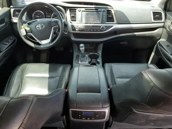 5TDJZRFH0HS440367 2017 TOYOTA HIGHLANDER - Image 8
