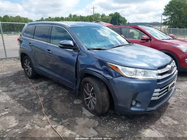 5TDJZRFH0HS446783 2017 TOYOTA HIGHLANDER - Image 1