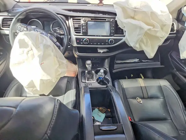 5TDJZRFH0HS456570 2017 TOYOTA HIGHLANDER - Image 8
