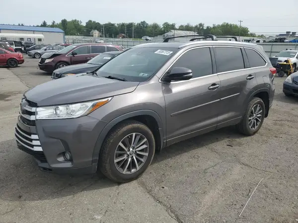 5TDJZRFH0HS459372 2017 TOYOTA HIGHLANDER - Image 1
