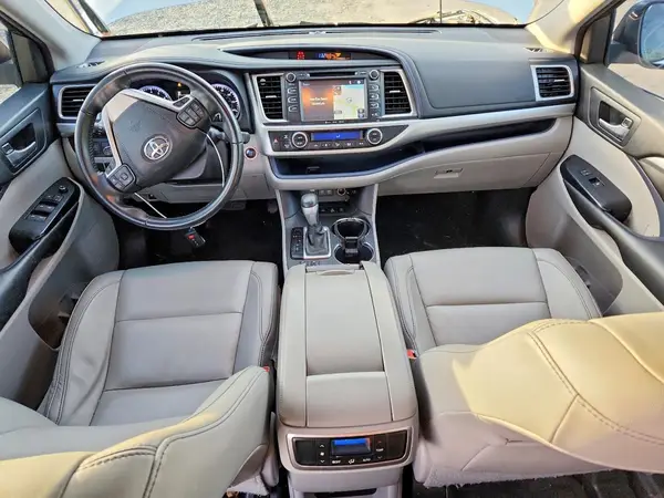 5TDJZRFH0HS461834 2017 TOYOTA HIGHLANDER - Image 8
